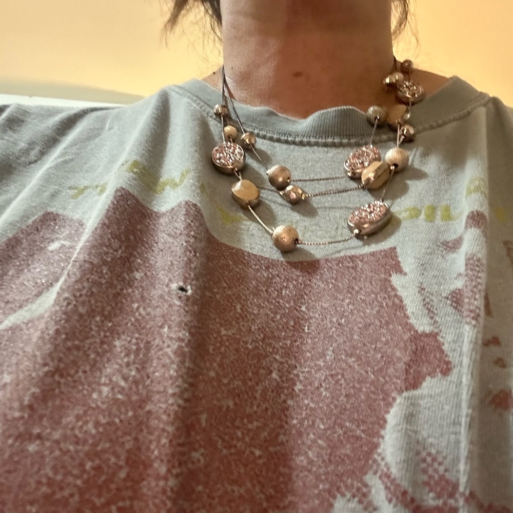 Fun necklace - Picture 2 of 3